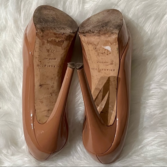 Brian Atwood Tan Heels - Peep toe Pump 7.5 - Picture 7 of 9